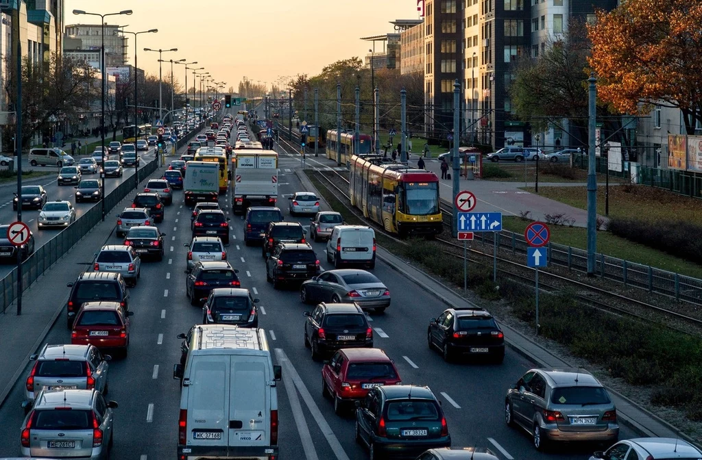 Najbliższy weekend w Warszawie będzie wyjątkowo uciążliwy dla kierowców