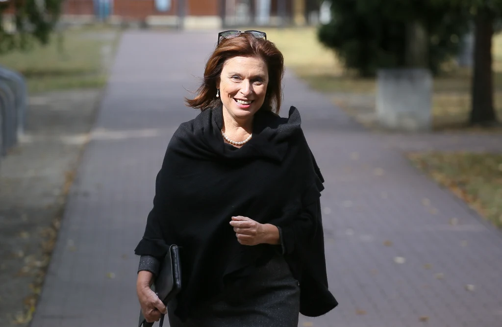 Marszałek Sejmu Małgorzata Kidawa-Błońska w drodze na referendum w Warszawie-Ursusie Marszałek Sejmu Małgorzata Kidawa-Błońska w drodze na referendum w Warszawie-Ursusie