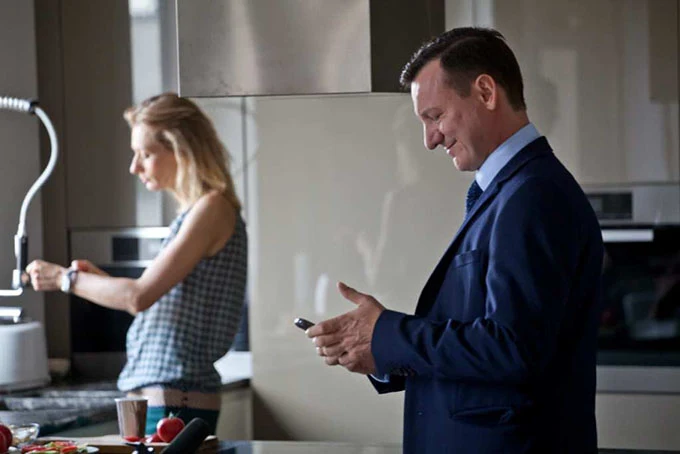 Magdalena Popławska i Robert Więckiewicz w filmie "Krol życia" Magdalena Popławska i Robert Więckiewicz w filmie "Krol życia"