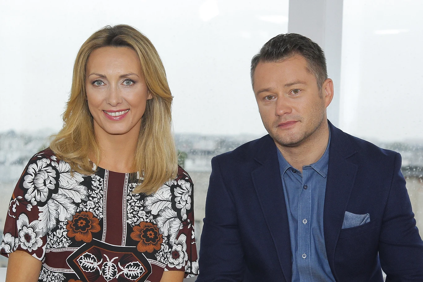 Anna Kalczyńska zmiany telewizyjnego partnera się nie boi, jej zdaniem zmiany są zawsze na lepsze.

- Myślę, że to będzie zupełnie inny tandem, tandem z podobną przeszłością. Będziemy się bardzo dobrze rozumieć. Myślę też, że będziemy poruszać takie wątki, od których nie da się uciec, a które chętnie oboje poruszamy w sieci. Myślę więc, że wniesiemy coś nowego - Kalczyńska przyznała w rozmowie z agencją Newseria Lifestyle.