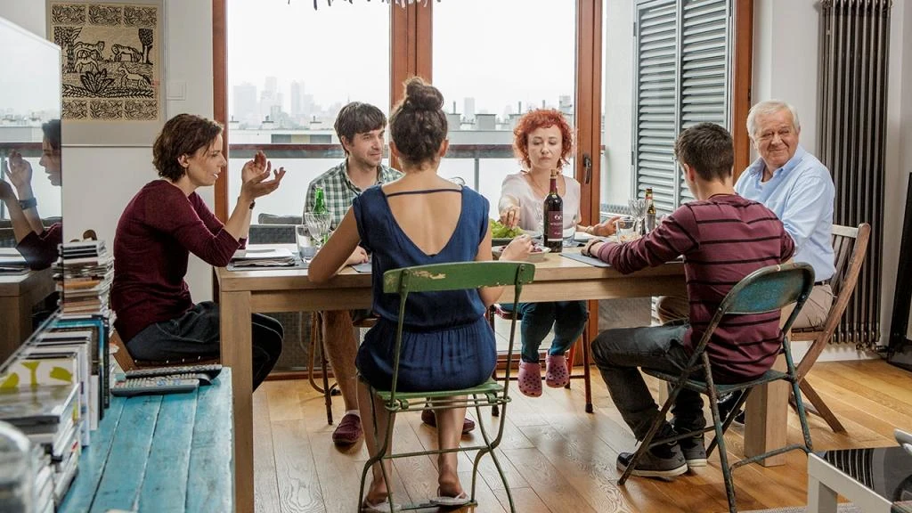 Agata Kulesza, Marcin Dorociński, Gabriela Muskała i Marian Dziędziel w filmie "Moje córki krowy"