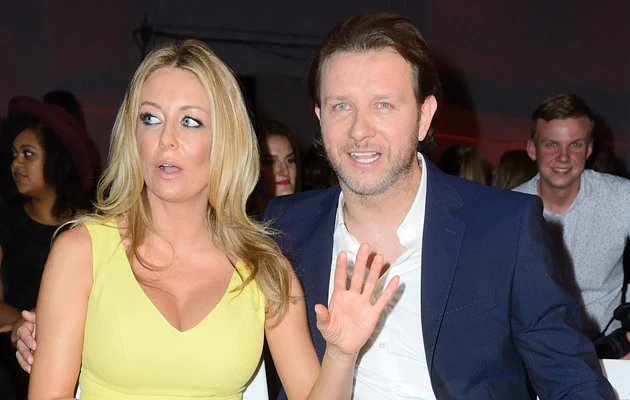 Majdan i Rozenek po ślubie?! Pokazali obrączki! Majdan i Rozenek po ślubie?! Pokazali obrączki!