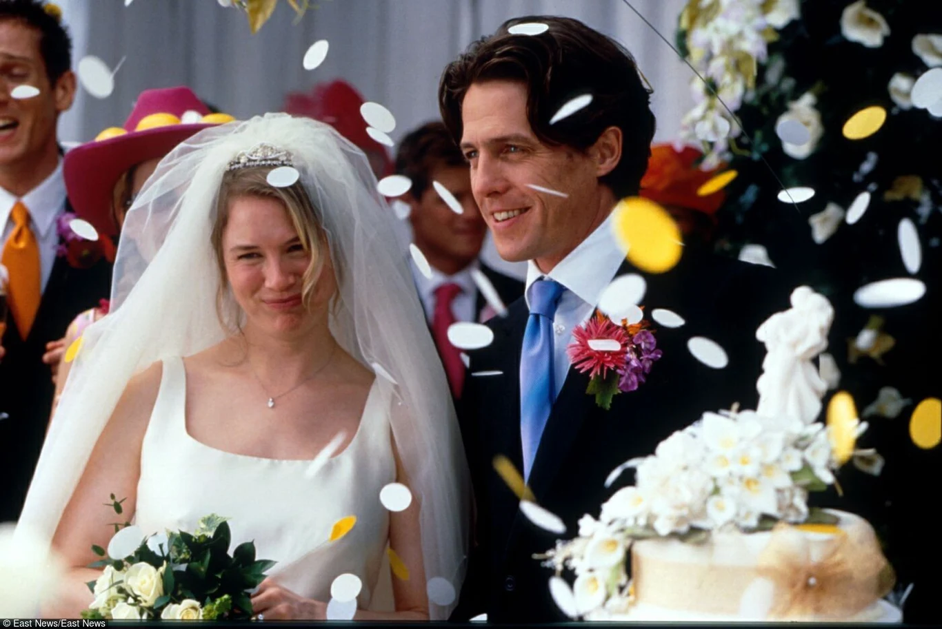 Kolejny film i kolejny ekranowy ślub...

W 2001 roku Grant pojawił się u boku Reneé Zellweger w ekranowej adaptacji "Dziennika Bridget Jones". Film odniósł olbrzymi sukces w Stanach Zjednoczonych i stał się najlepiej zarabiającym filmem brytyjskim w historii.

Aktorski tandem powrócił na ekrany w 2004 w sequelu "Bridget Jones: W pogoni za rozumem". 