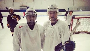 Alan Łyszczarczyk i słynny Kanadyjczyk Steven Stamkos. Fot, Archiwum Alana Łyszczarczyka 