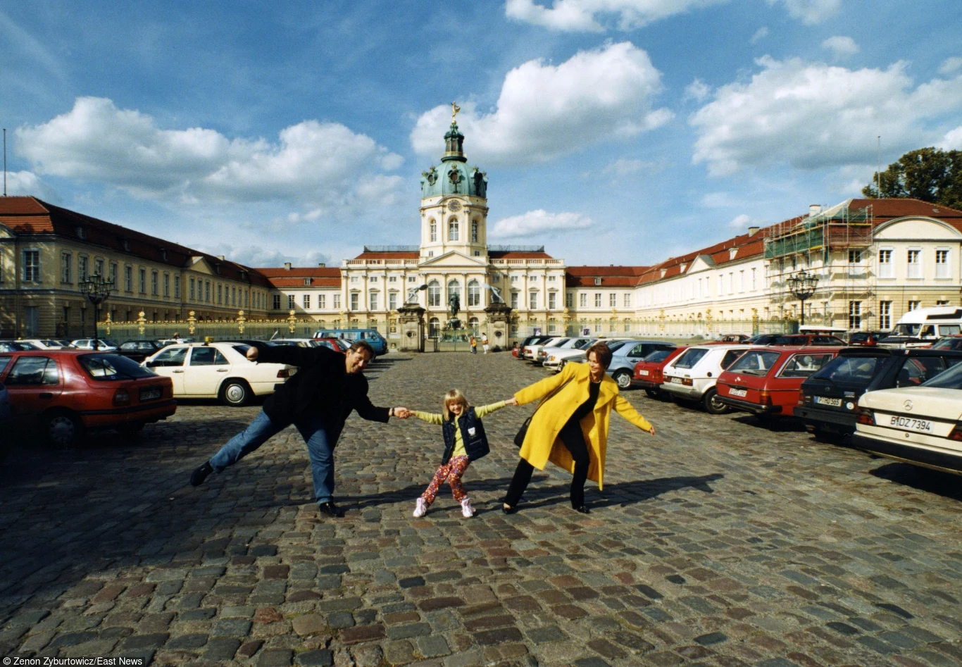 Iza z byłym mężem i córeczką (lata 90.) Iza z byłym mężem i córeczką (lata 90.)