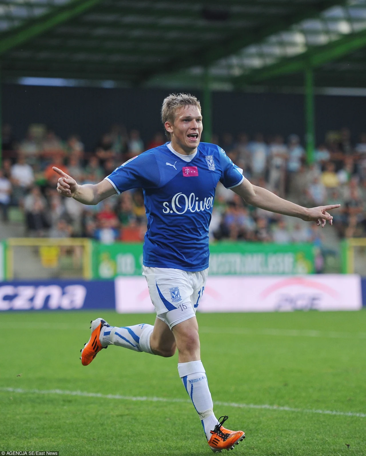 Artjoms Rudnevs Artjoms Rudnevs