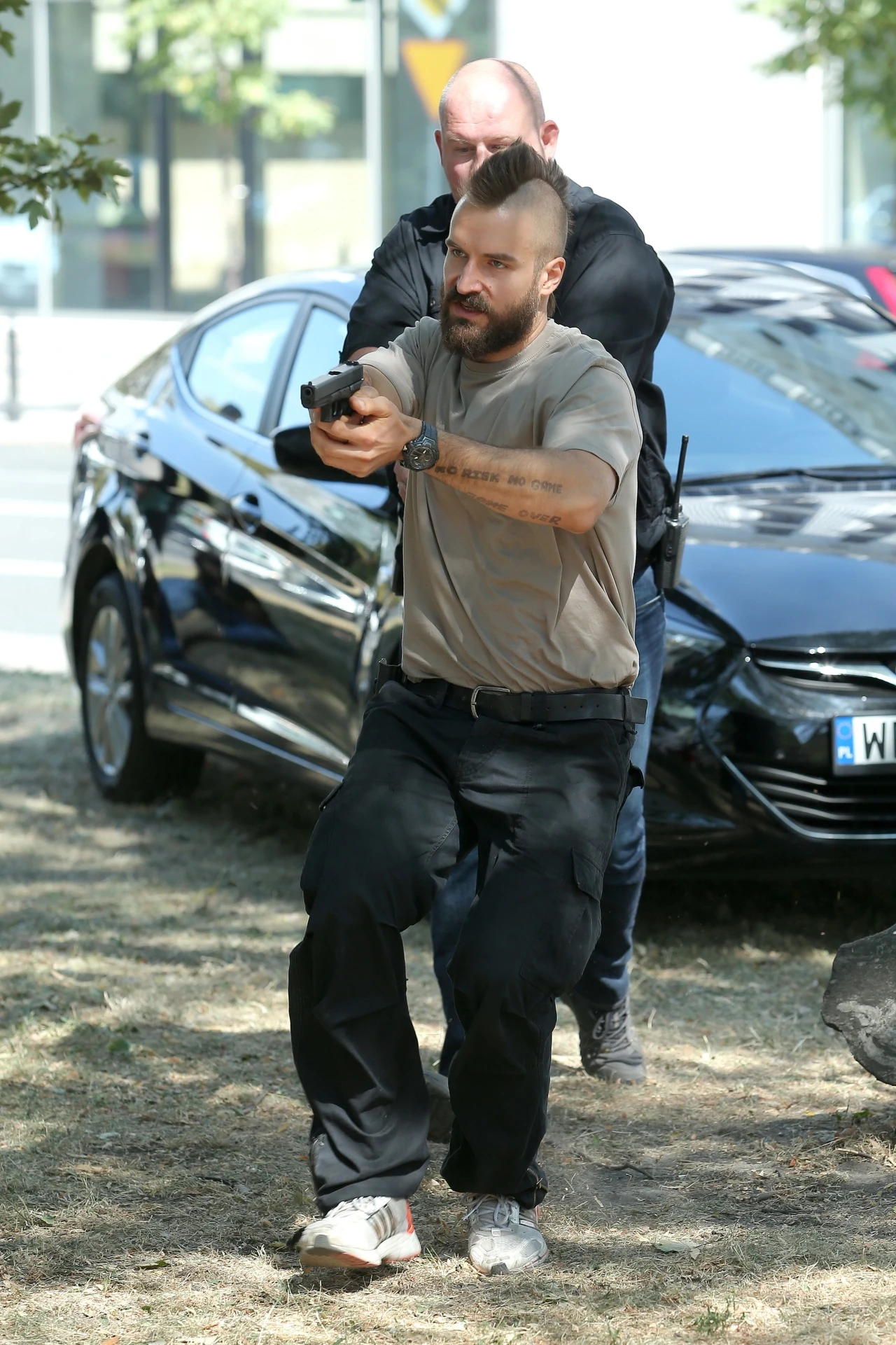 Piotr Stramowski na planie "Pitbulla" Piotr Stramowski na planie "Pitbulla"