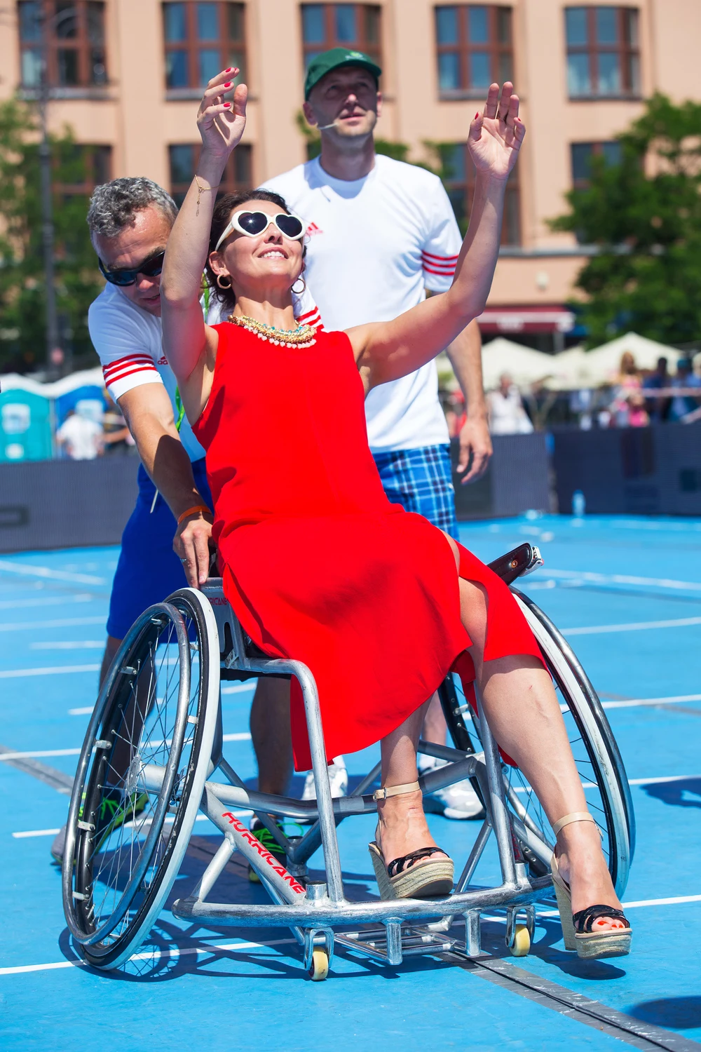 Anna Popek angażuje się w różne akcje społeczne. Na zdjęciu podczas Ogólnopolskich Dni Integracji Anna Popek angażuje się w różne akcje społeczne. Na zdjęciu podczas Ogólnopolskich Dni Integracji