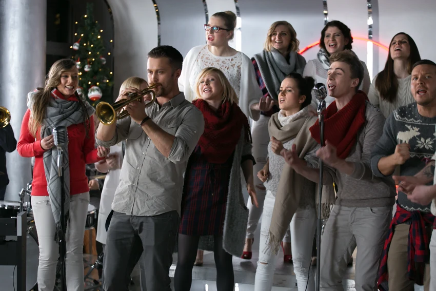 Maciej Zakościelny w scenie z filmu "Listy do M. 2"