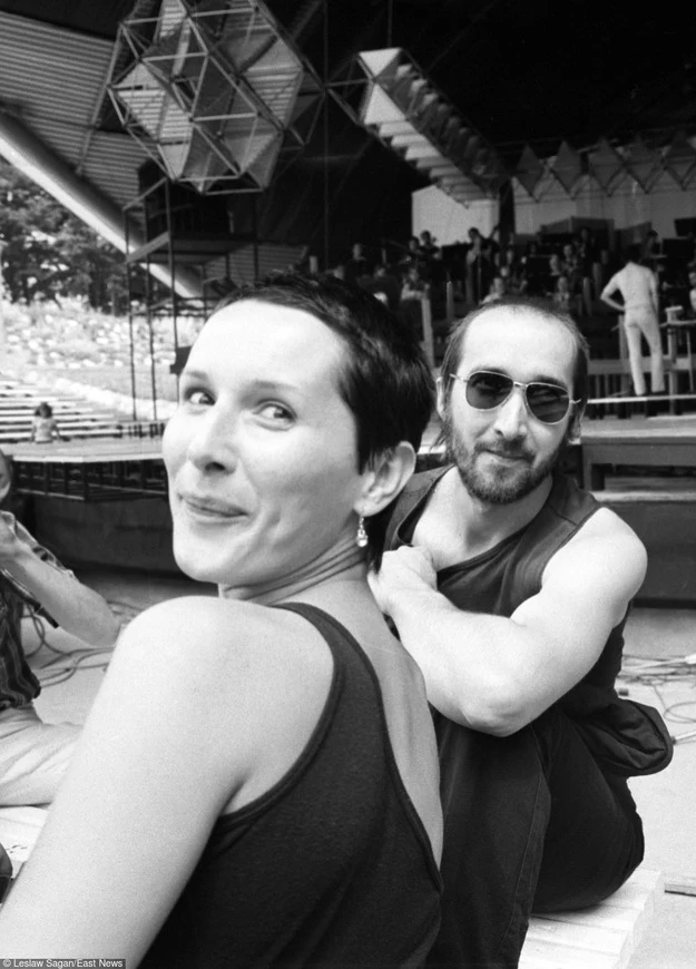 Kora i Marek Jackowski na festiwalu w Opolu, 1980 r. Kora i Marek Jackowski na festiwalu w Opolu, 1980 r.