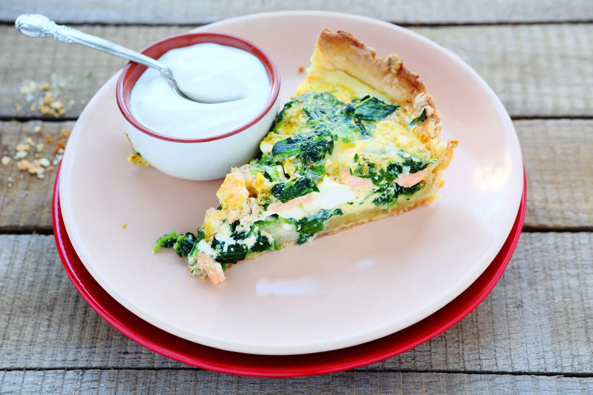 Tarta ładnie się prezentuje i zachęca do spróbowania