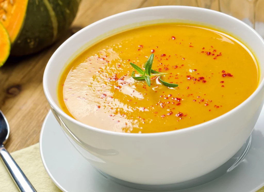Zupa z dyni jest często serwowana na ważnych uroczystościach