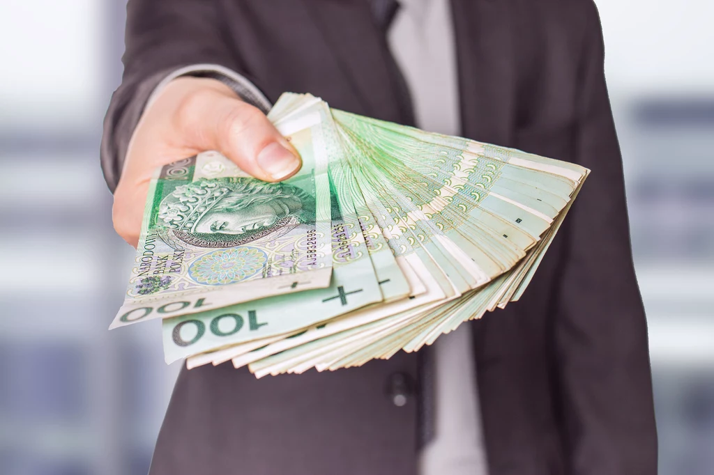 MPiPS zapowiada wzrost płacy minimalnej od 1 stycznia 2016 r.