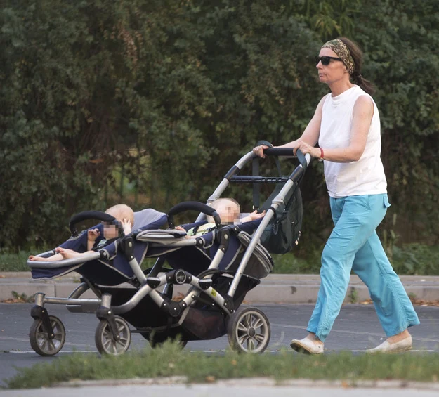 Barbara Sienkiewicz ze swoimi bliźniakami Barbara Sienkiewicz ze swoimi bliźniakami