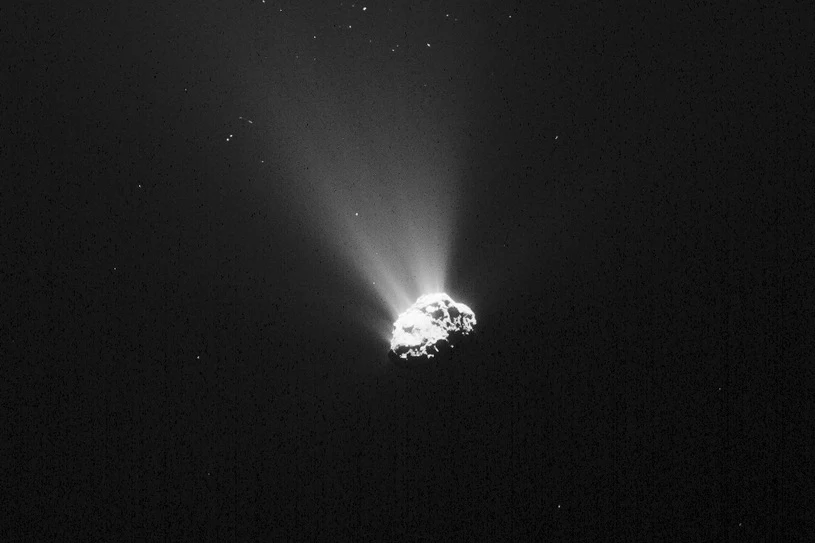 Jądro komety 67P, sfotografowane przez sondę Rosetta 5 września 2015 roku