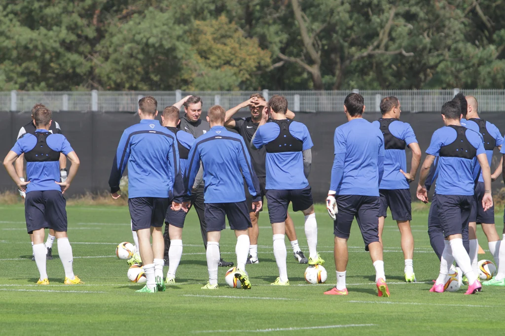 Piłkarze Lecha Poznań podczas treningu przed meczem Ligi Europejskiej z portugalskim Belenenses