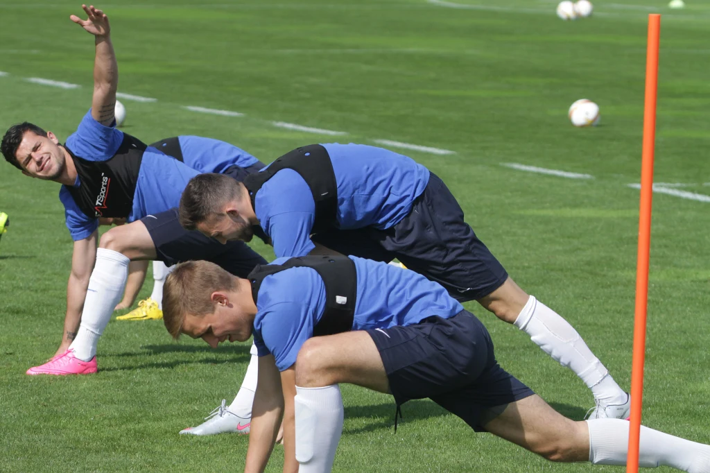 Piłkarze Lecha Poznań podczas treningu przed meczem Ligi Europejskiej z portugalskim Belenenses