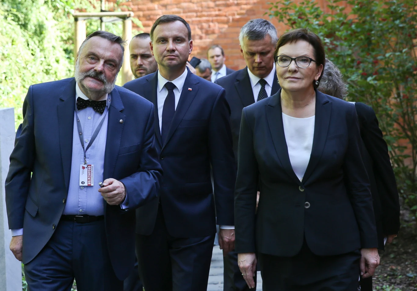 W oficjalnym otwarciu Muzeum Katyńskiego na Cytadeli Warszawskiej uczestniczyli wspólnie prezydent Andrzej Duda, premier Ewa Kopacza i minister obrony Tomasz Siemoniak W oficjalnym otwarciu Muzeum Katyńskiego na Cytadeli Warszawskiej uczestniczyli wspólnie prezydent Andrzej Duda, premier Ewa Kopacza i minister obrony Tomasz Siemoniak