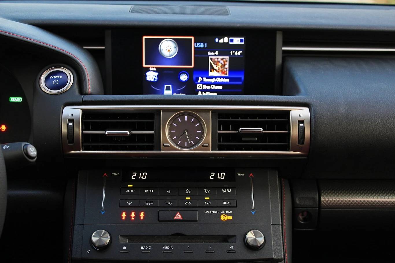 Lexus IS 300h F Sport Lexus IS 300h F Sport