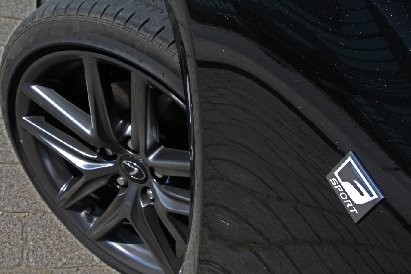 Lexus IS 300h F Sport Lexus IS 300h F Sport