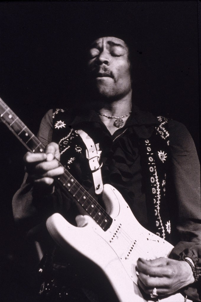 Jimi Hendrix przez wielu uznawany jest za najlepszego gitarzystę wszech czasów