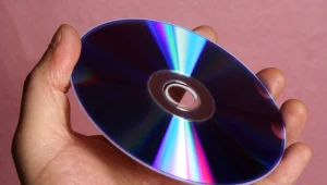 Czy koniec fizycznych nośników jest rzeczywiście tak blisko?