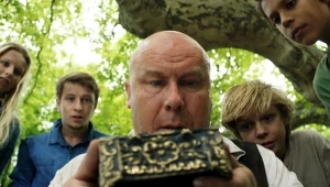 "Klub włóczykijów" to ekranizacja powieści Edmunda Niziurskiego