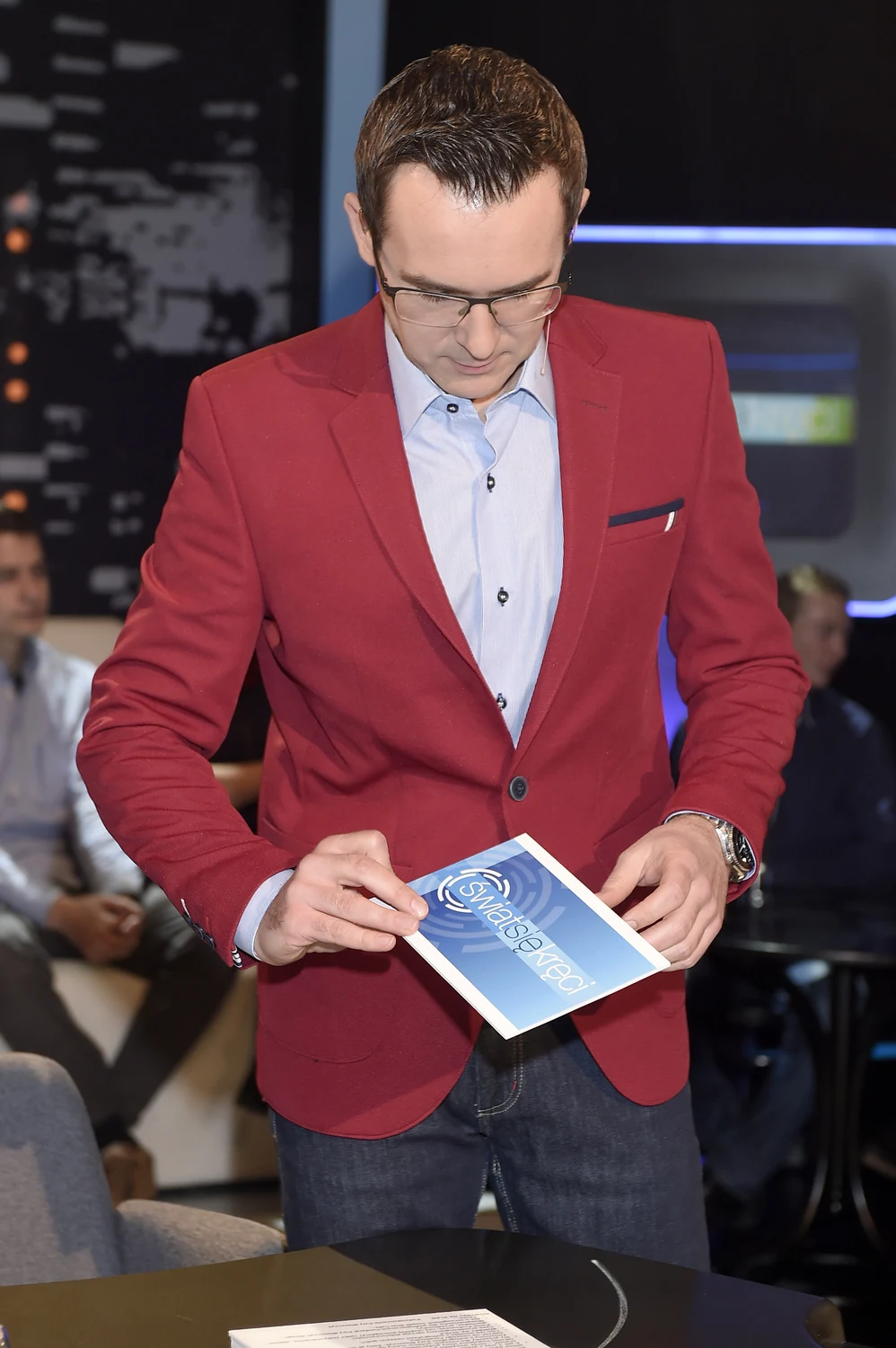 Macieja Kurzajewskiego znów bęziemy mogli oglądać po "Wiadomościach" w serwise sportowym Macieja Kurzajewskiego znów bęziemy mogli oglądać po "Wiadomościach" w serwise sportowym