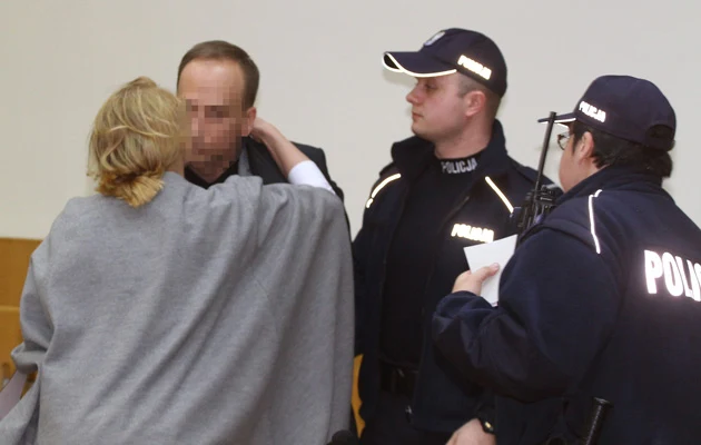 Izabela Adamczyk jeszcze niedawno chętnie okazywała mężowi czułość. Coś się jednak zmieniło Izabela Adamczyk jeszcze niedawno chętnie okazywała mężowi czułość. Coś się jednak zmieniło