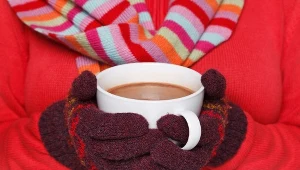 Zimne ręce mogą być objawem choroby