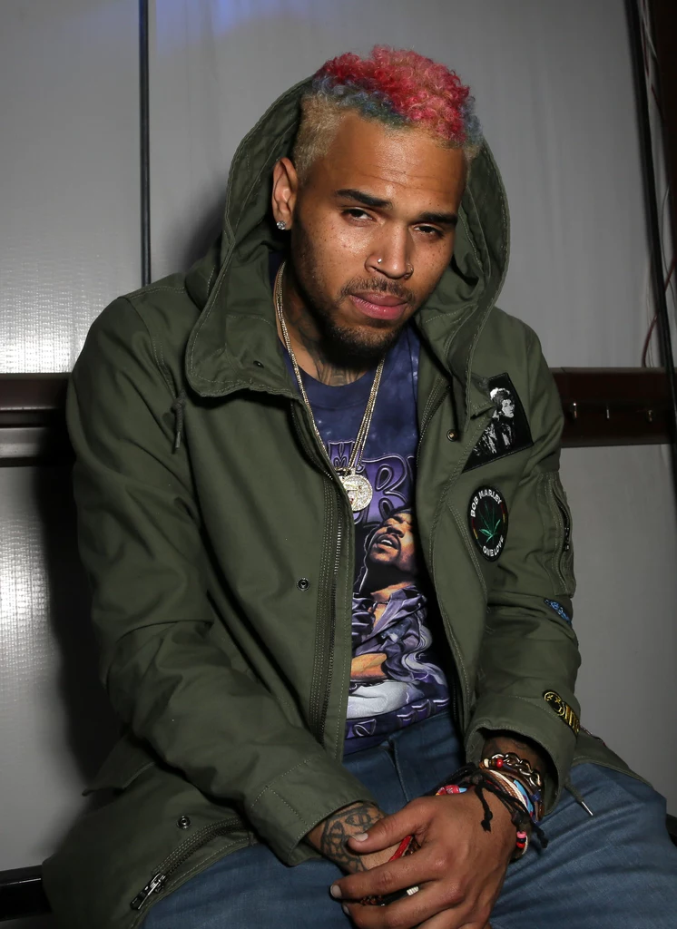 Chris Brown pokutuje za swoją kryminalną przeszłość