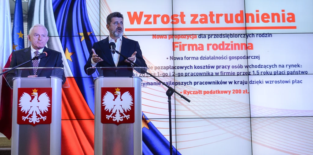Wspólna konferencja prasowa przewodniczącego SLD Leszka Millera i współprzewodniczącego Twojego Ruchu Janusza Palikota Wspólna konferencja prasowa przewodniczącego SLD Leszka Millera i współprzewodniczącego Twojego Ruchu Janusza Palikota