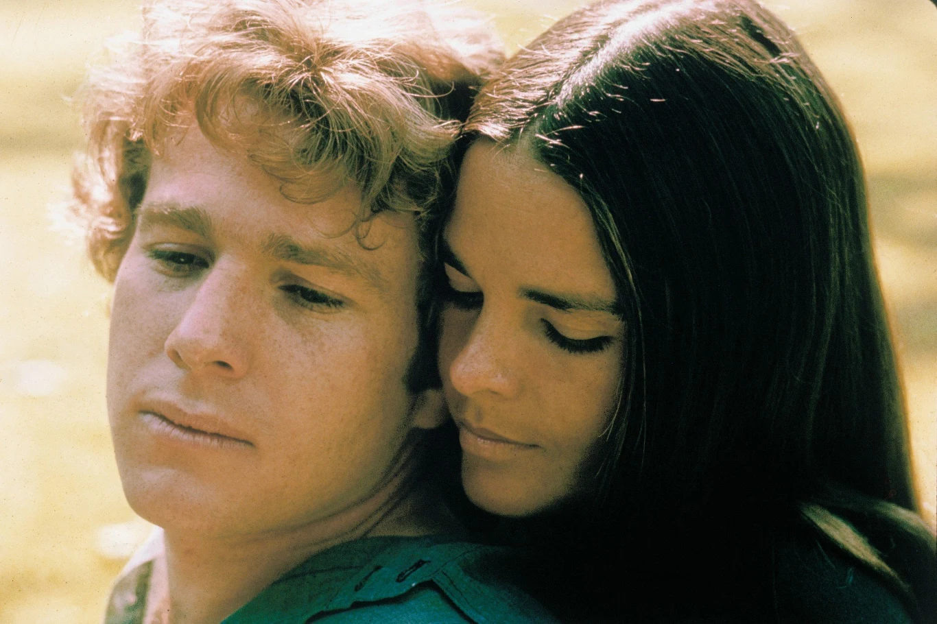 Ryan O'Neal i Ali MacGraw w filmie "Love Story"