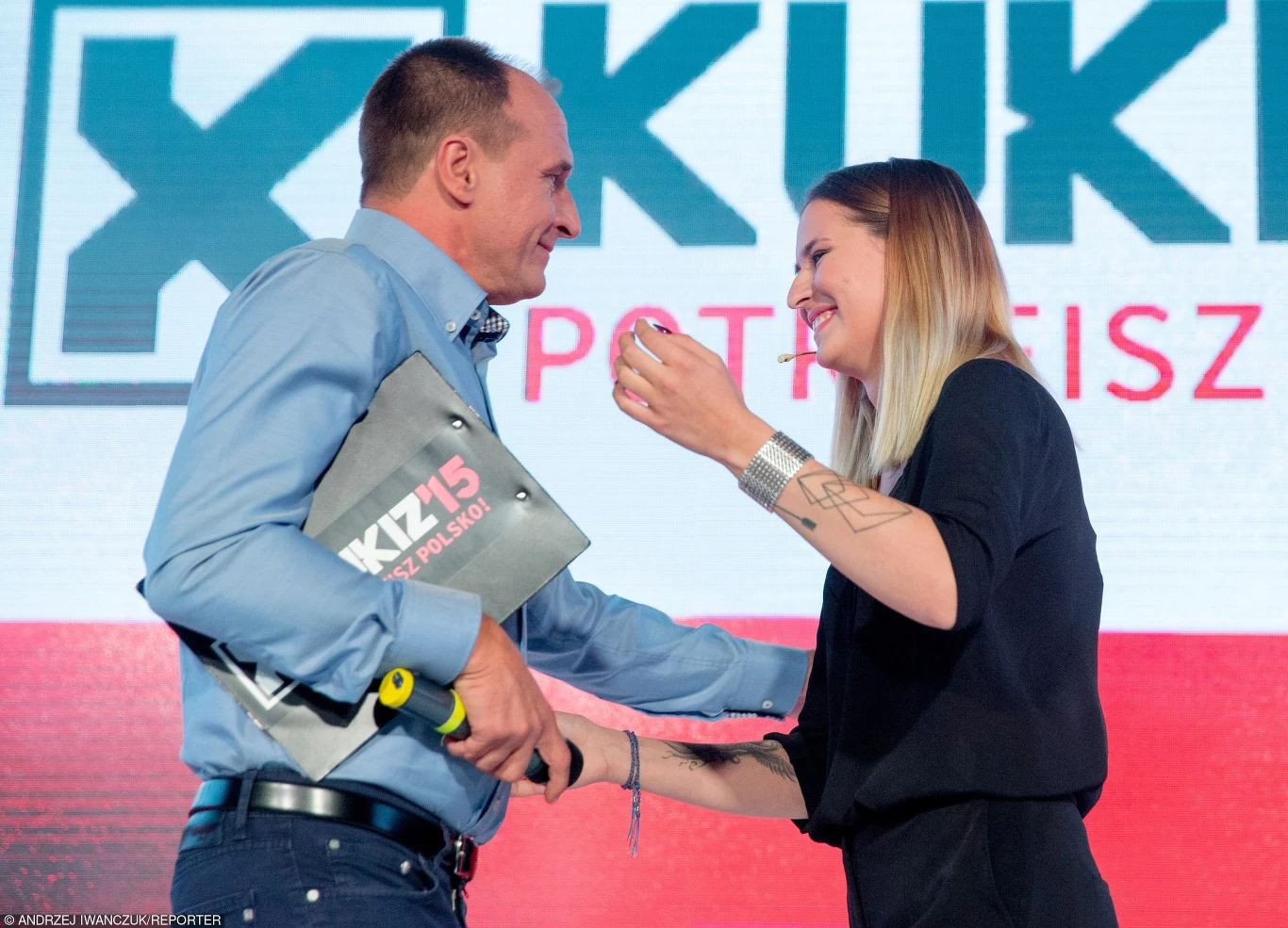 Pola Kukiz wspiera ojca w kampanii Pola Kukiz wspiera ojca w kampanii