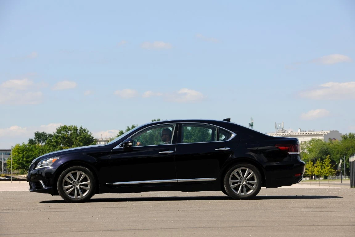 Lexus LS 460 AWD Lexus LS 460 AWD