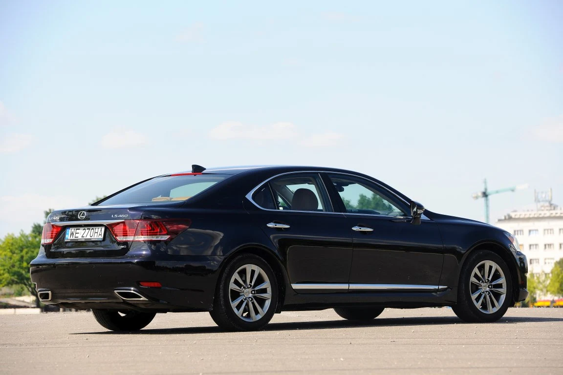 Lexus LS 460 AWD Lexus LS 460 AWD