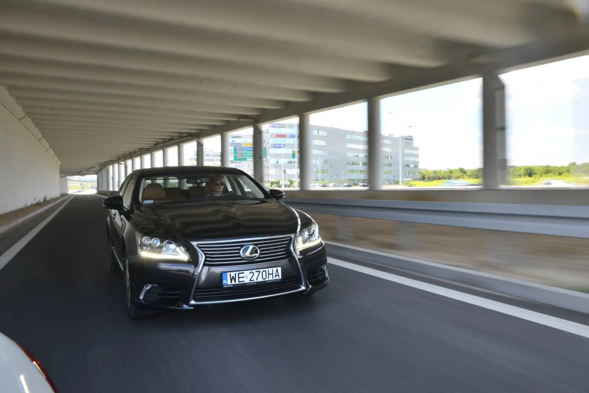 Lexus LS 460 AWD Lexus LS 460 AWD