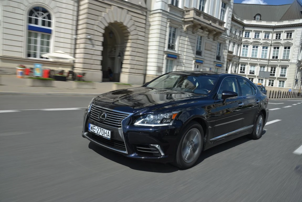 Lexus LS 460 AWD Lexus LS 460 AWD