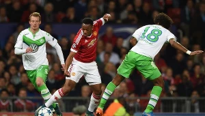 Anthony Martial (w środku)