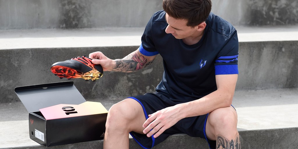 Messi 10/10 będą dostępne jedynie 10 października. Powstanie tylko 100 par