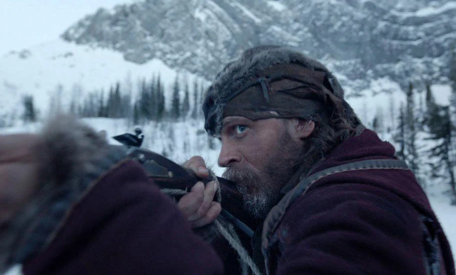 Na początku 2016 roku Toma Hardy''ego zobaczymy na ekranie w oczekiwanym dramacie Alejandro Gonzáleza Inárritu "Zjawa". W rozgrywającej się w połowie XIX wieku historii aktor zagra najemnika, który okrada i zostawia na pastwę losu zranionego przez niedźwiedzia trapera i poszukiwacza przygód (Leonardo Di Caprio). Zapowiada się aktorski pojedynek na oscarowym poziomie. Najwyższy czas, by Akademia doceniła wreszcie wysiłki Brytyjczyka.
Na początku 2016 roku Toma Hardy''ego zobaczymy na ekranie w oczekiwanym dramacie Alejandro Gonzáleza Inárritu "Zjawa". W rozgrywającej się w połowie XIX wieku historii aktor zagra najemnika, który okrada i zostawia na pastwę losu zranionego przez niedźwiedzia trapera i poszukiwacza przygód (Leonardo Di Caprio). Zapowiada się aktorski pojedynek na oscarowym poziomie. Najwyższy czas, by Akademia doceniła wreszcie wysiłki Brytyjczyka.