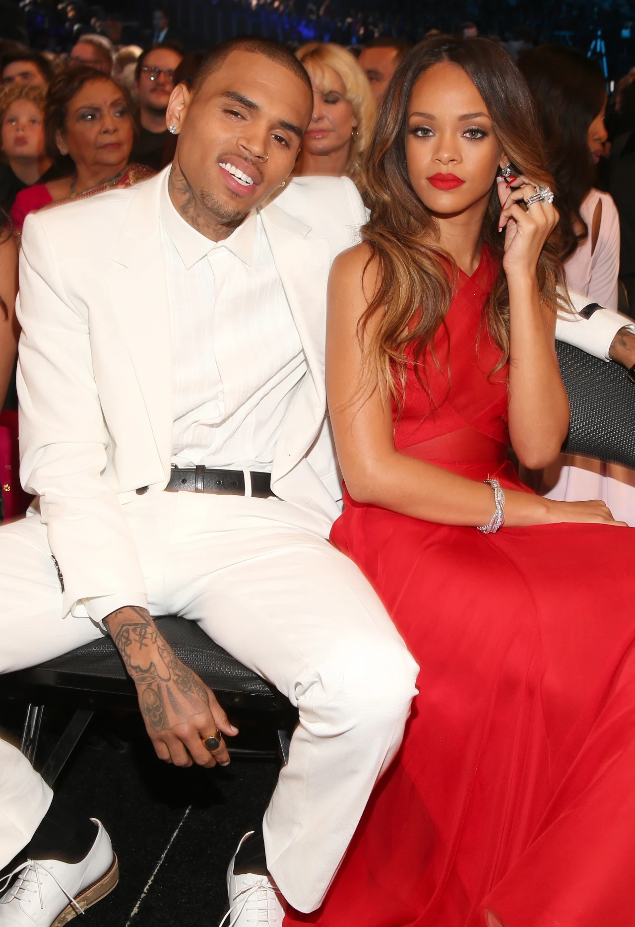 Rihanna wybaczyła Brownowi pobicie Rihanna wybaczyła Brownowi pobicie