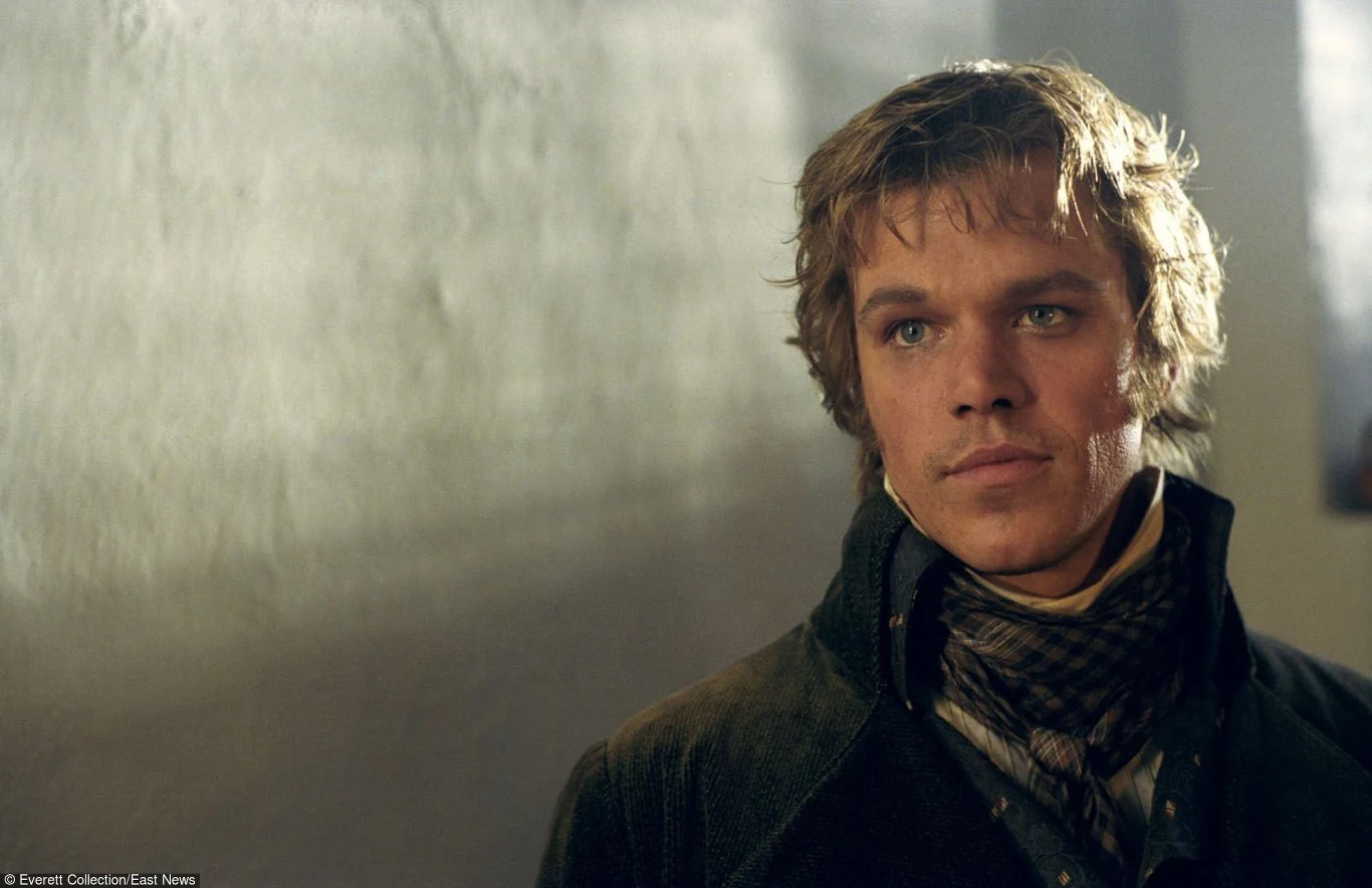 W 2005 roku Matt Damon zagrał w "Nieustraszonych braciach Grimm". "Introspektywną i wrażliwą osobowość" aktora chwalił reżyser filmu Terry Gilliam.

"Nigdy nie widziałem żeby ktoś pracował tak ciężko jak Matt by wcielić się w postać tak kompletnie różną od jego prawdziwej osobowości i od każdego innego bohatera, którego dotychczas kreował. Jego sposób bycia jest zupełnie inny" Gilliam był pod wrażeniem aktorskiej metamorfozy Damona.

 