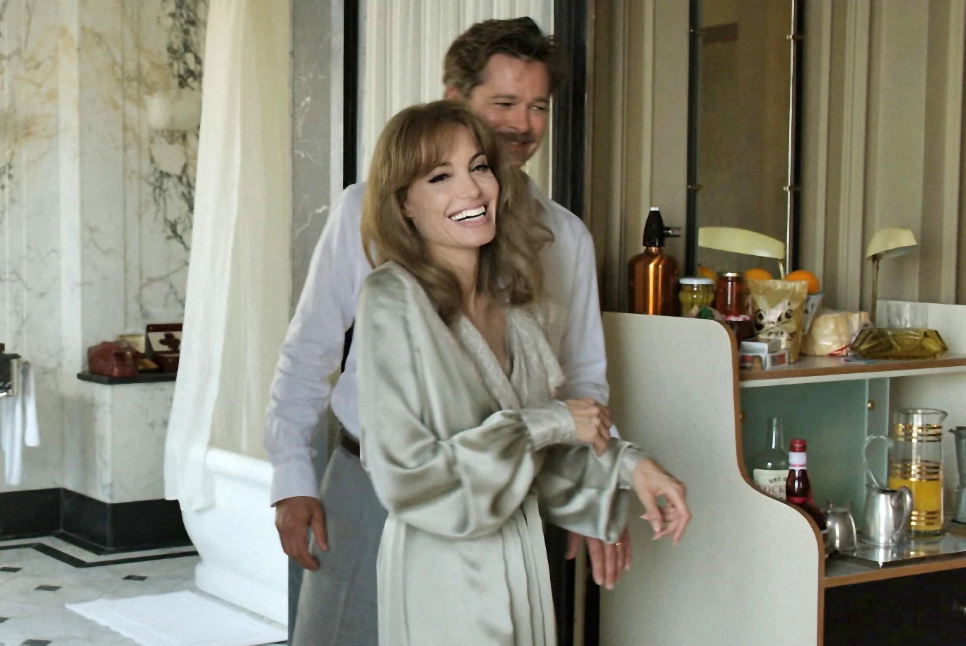 Według US Weekly w filmie mają pojawić się sceny erotyczne między celebrycką parą.

 



 