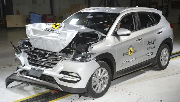 Hyundai Tucson po crash teście Hyundai Tucson po crash teście