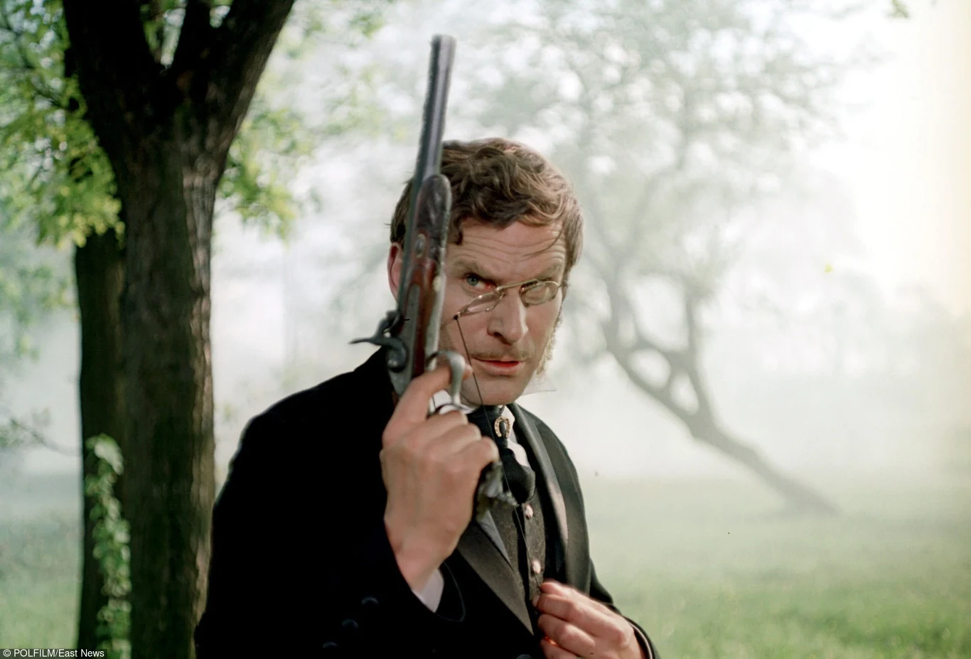 Ulubionym reżyserem Gołasa - poza Stanisławem Bareją, był Wojciech Jerzy Has, u którego największą rolę aktor zagrał w kinowej "Lalce" (1968). W ekranizacji powieści Bolesława Prusa wcielił się w postać Krzeszowskiego.