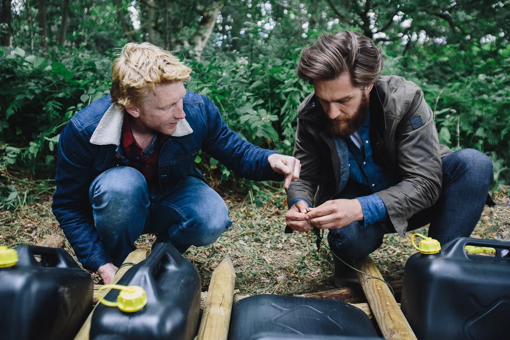 Kampania ma na celu promocję nowej filozofii marki Wrangler. Born Ready opiera się na tworzeniu z dżinsu innowacyjnych ubrań, które nie ograniczają użytkownika, ale żyją razem z nim. Kampania ma na celu promocję nowej filozofii marki Wrangler. Born Ready opiera się na tworzeniu z dżinsu innowacyjnych ubrań, które nie ograniczają użytkownika, ale żyją razem z nim.