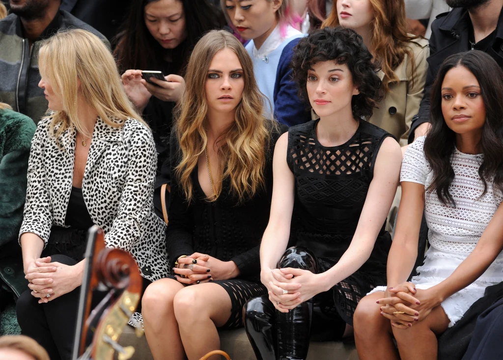 Cara Delevingne i Annie Clark Cara Delevingne i Annie Clark