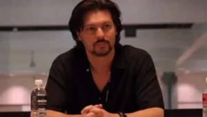 David Hayter - zdjęcie z fragmentu wywiadu z aktorem użyczającym głosu postaci z gry MGS. Źródło: youtube.com