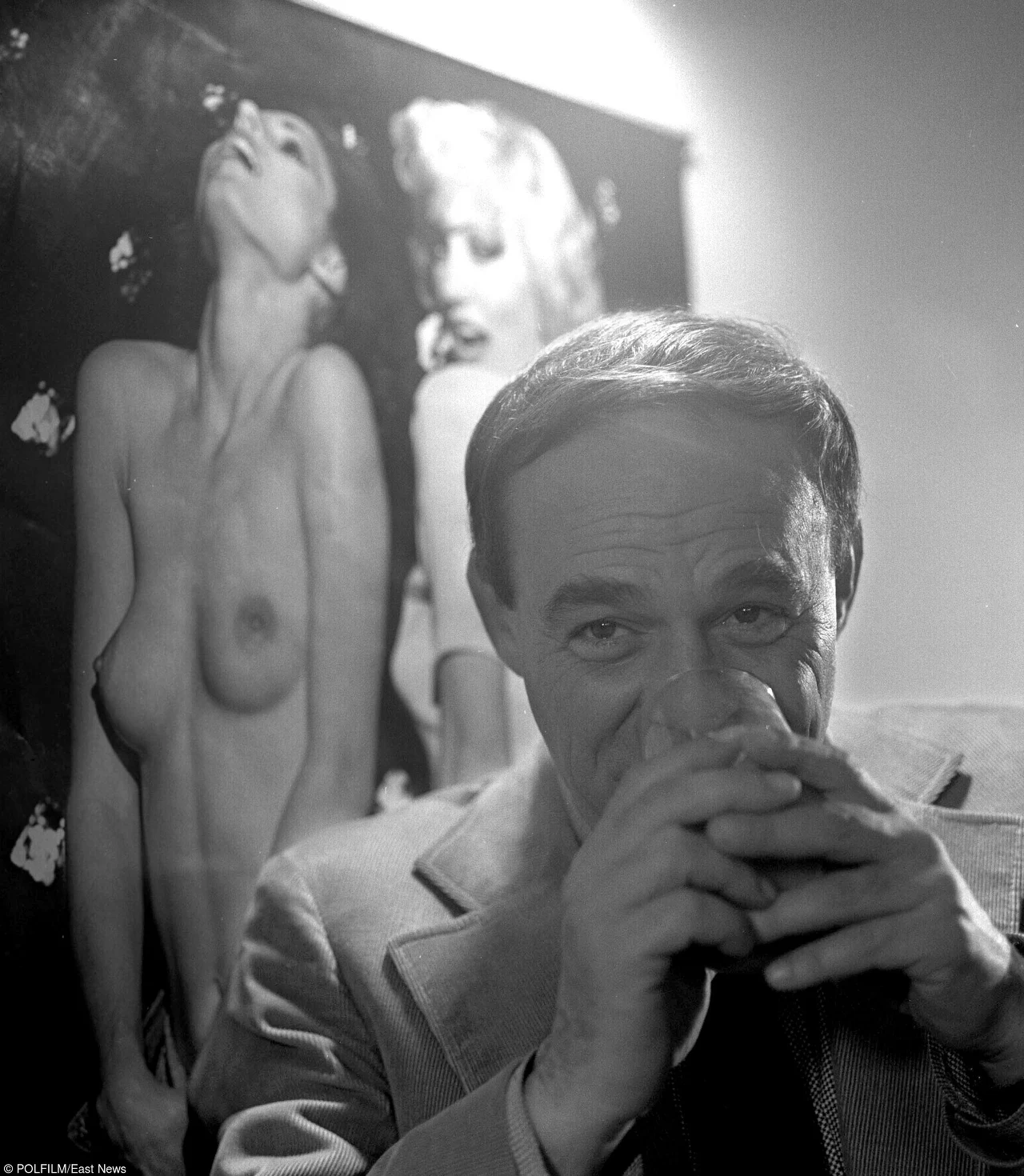 "Ćma" była aktorskim popisem Romana Wilhelmiego, który w 1980 roku na Festiwal Polskich Filmów Fabularnych w Gdańsku otrzymał nagrodę dla najlepszego aktora imprezy.

Ten sam tytuł przypadł Wilhelmiemu również na festiwalu filmowym w Moskwie w 1981 roku.